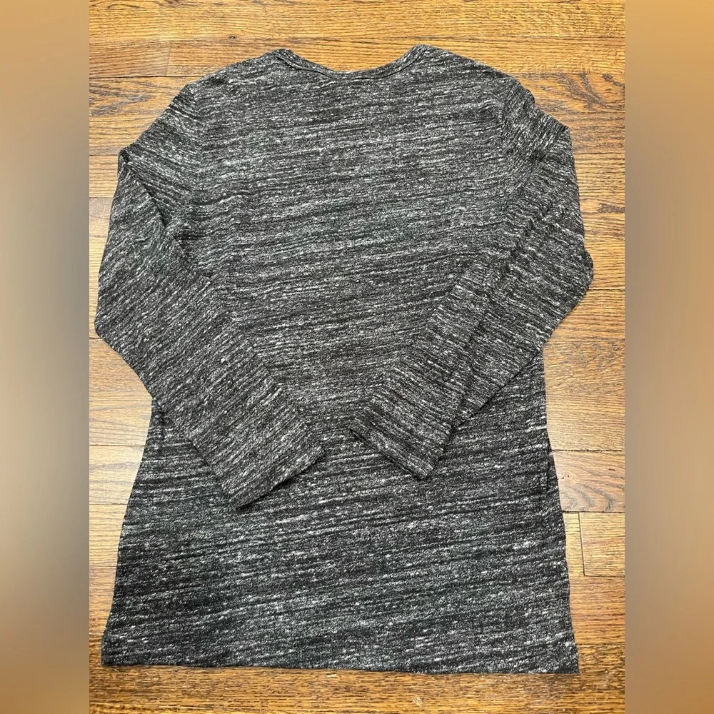 Old Navy boys Black Long Sleeve Tee with Explore Graphic size  XL